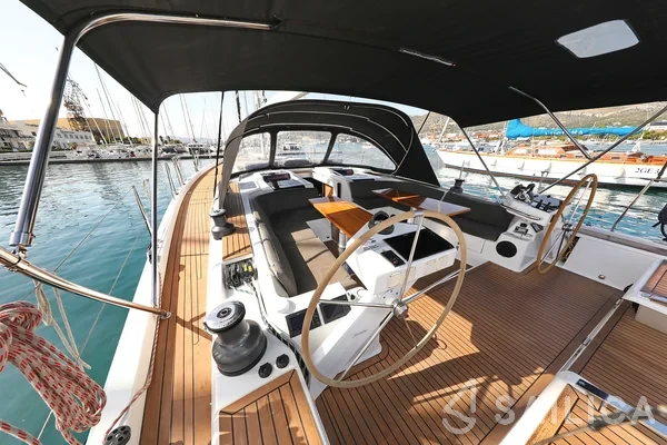 Hanse 575 - Yacht Charter Sailica