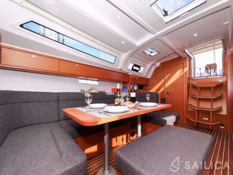 Bavaria Cruiser 41S - Yacht Charter Sailica