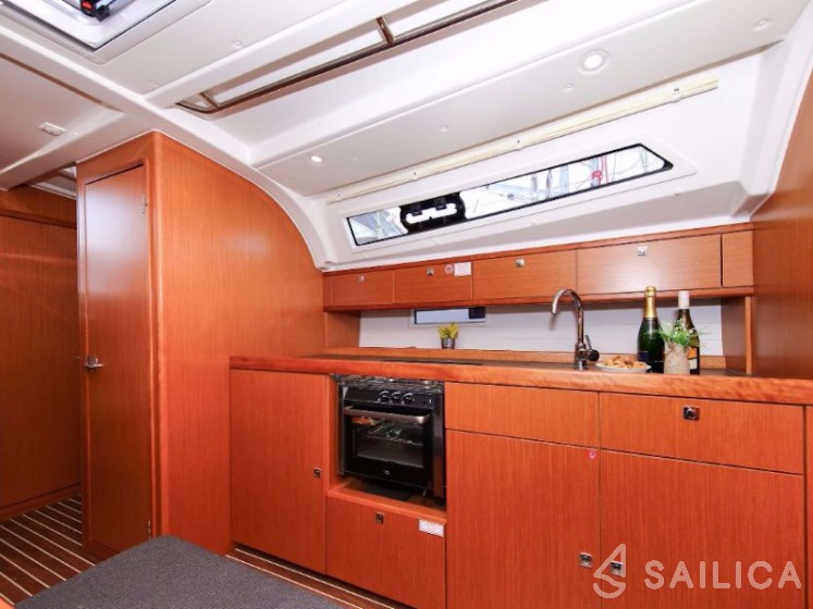 Bavaria Cruiser 41S - Yacht Charter Sailica