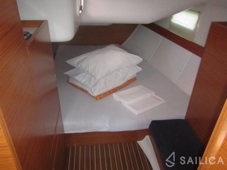 Elan 444 Impression - Yacht Charter Sailica