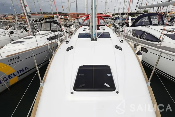 Elan 444 Impression - Yacht Charter Sailica