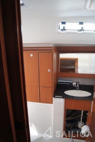 Bavaria 50 Cruiser - Yacht Charter Sailica