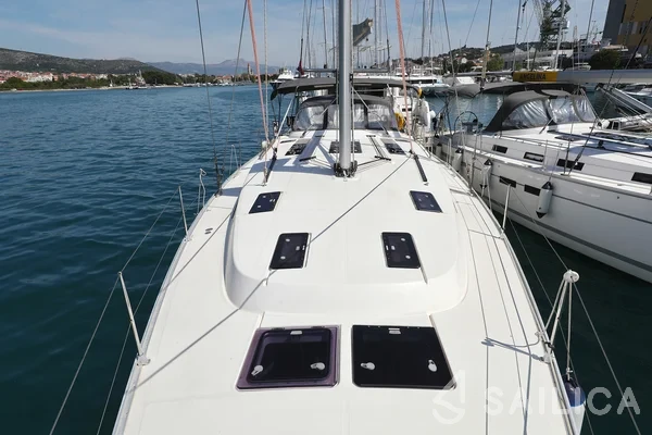 Bavaria 50 Cruiser - Yacht Charter Sailica