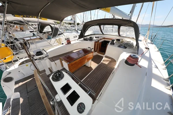 Bavaria 50 Cruiser - Yacht Charter Sailica