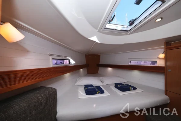 Bavaria 40 Cruiser S - Yacht Charter Sailica