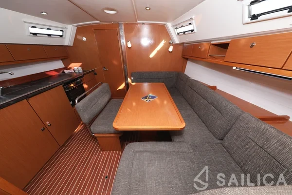 Bavaria 40 Cruiser S - Yacht Charter Sailica