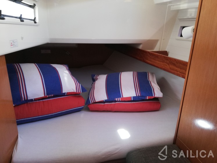 Bavaria 40 Cruiser S - Yacht Charter Sailica