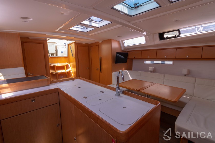 Bavaria Cruiser 56 - Yacht Charter Sailica
