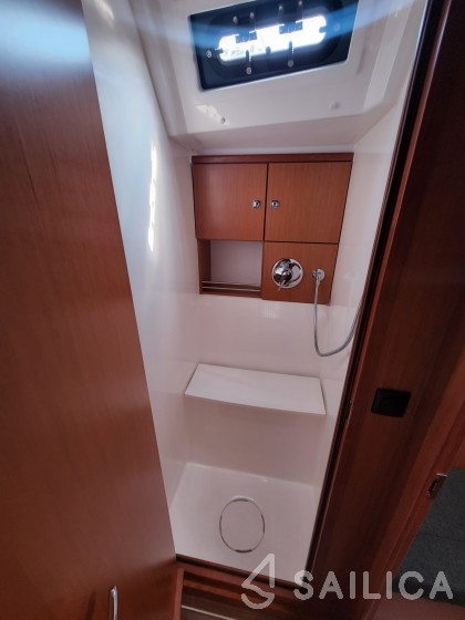 Bavaria 46 Cruiser - Yacht Charter Sailica