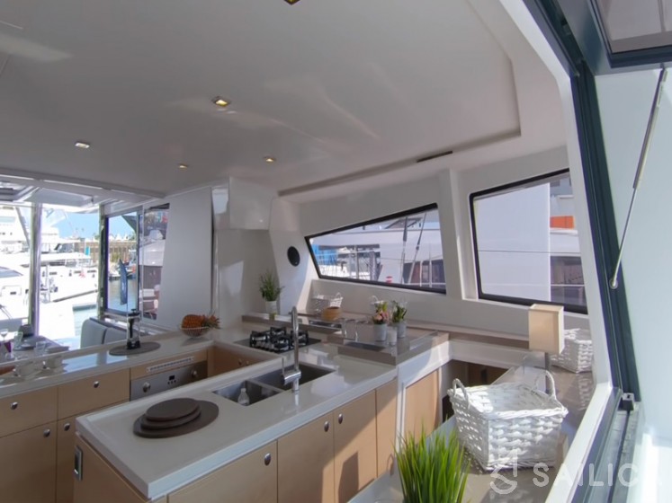 Bali 5.4. - Yacht Charter Sailica
