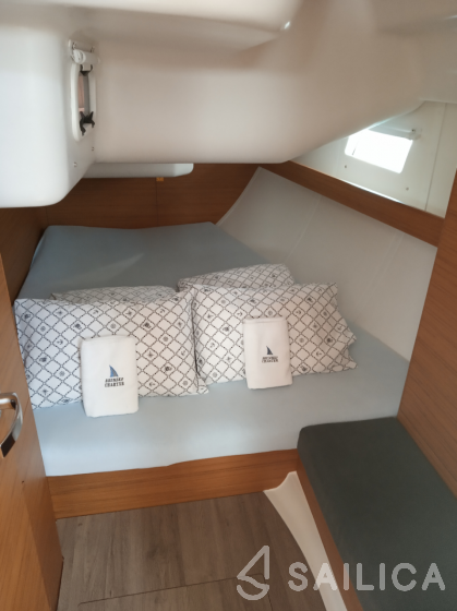 Elan 45 Impression - Yacht Charter Sailica