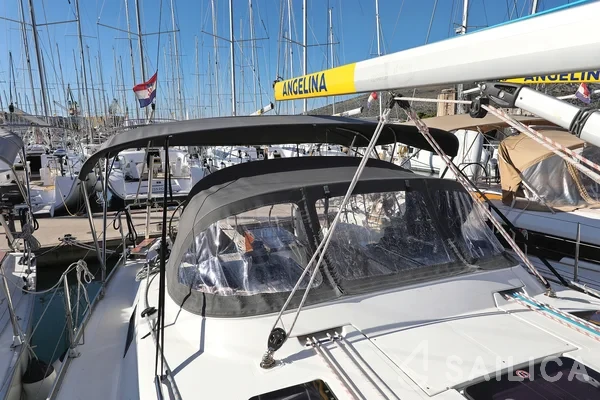 Bavaria 40 Cruiser - Yacht Charter Sailica