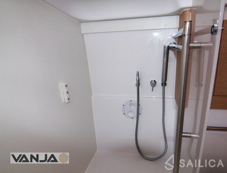 Elan 45 Impression - Yacht Charter Sailica