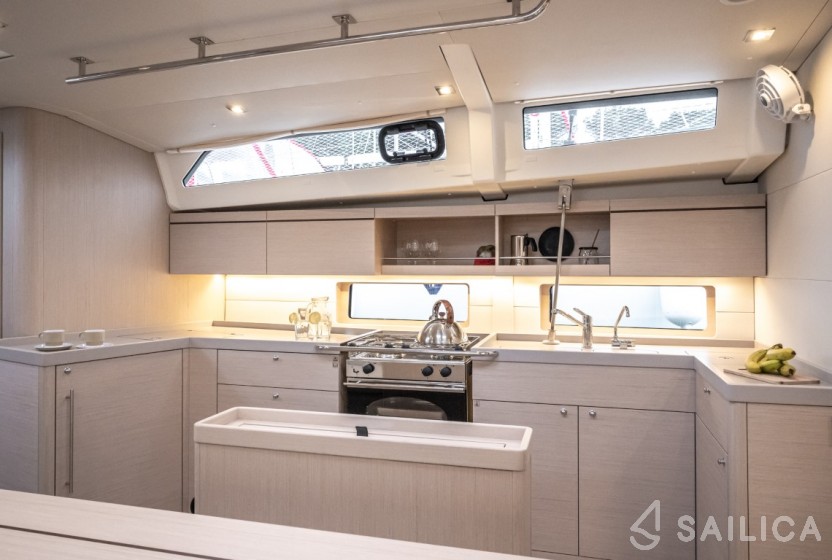 Oceanis 46.1 - Yacht Charter Sailica
