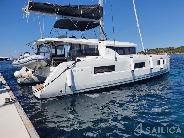 Lagoon 46  - Yacht Charter Sailica