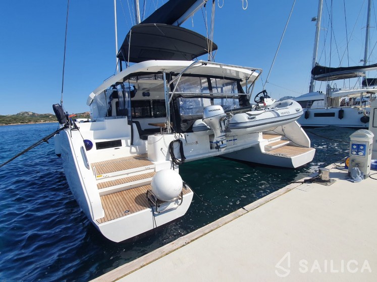 Lagoon 46  - Yacht Charter Sailica