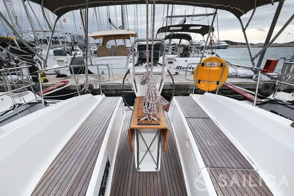 Bavaria 32 Cruiser - Yacht Charter Sailica