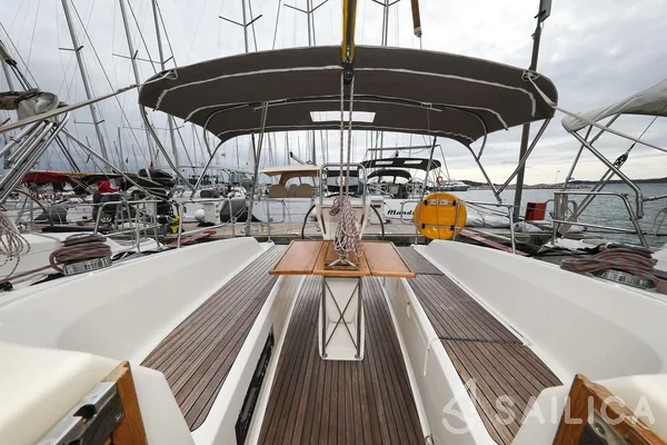 Bavaria 32 Cruiser - Yacht Charter Sailica