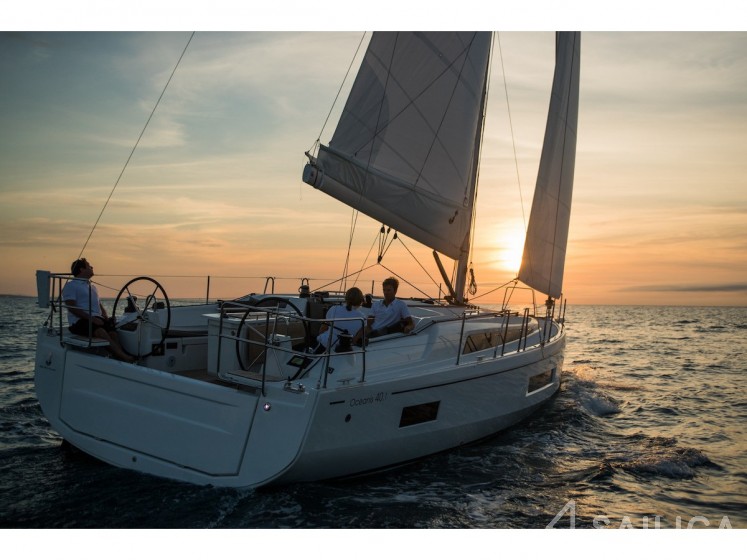 Oceanis 40.1 - Yacht Charter Sailica