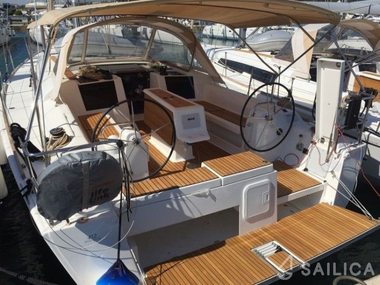 Dufour 412 GL - Yacht Charter Sailica