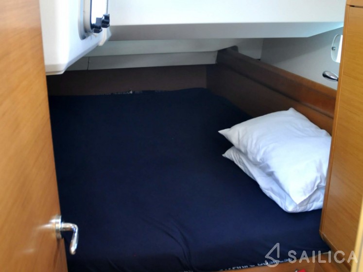 Sun Odyssey 439 - Yacht Charter Sailica