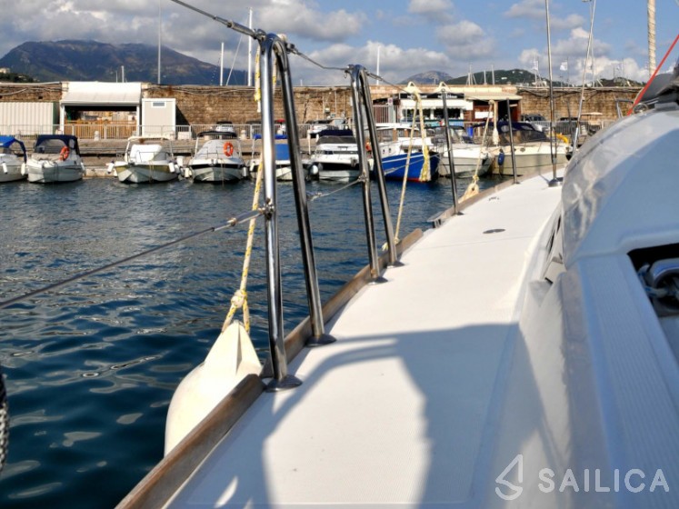 Sun Odyssey 439 - Yacht Charter Sailica