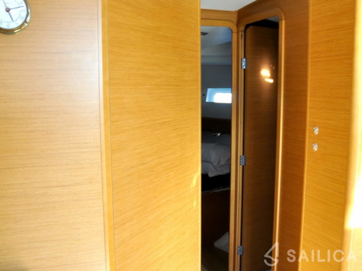 Sun Odyssey 439 - Yacht Charter Sailica