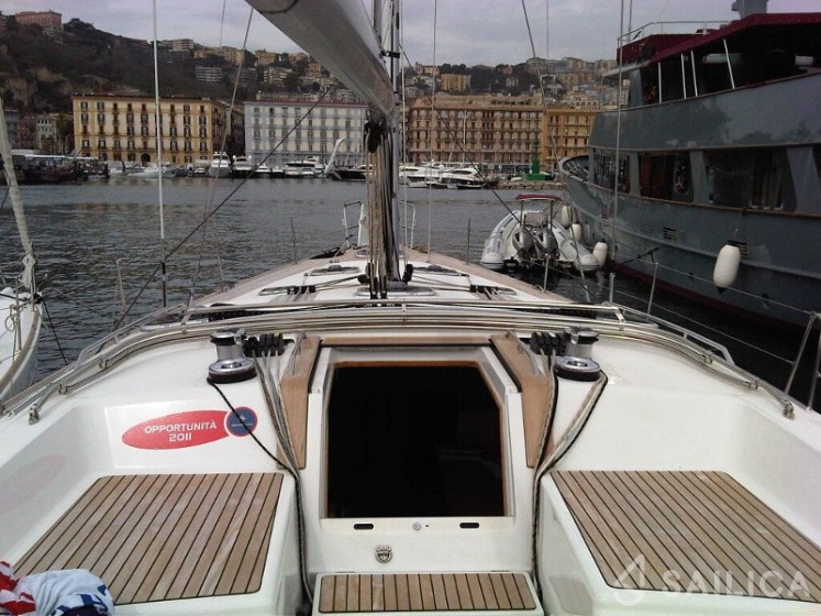 Jeanneau 53 - Yacht Charter Sailica