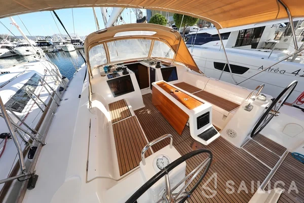 Dufour 460 GL - Yacht Charter Sailica