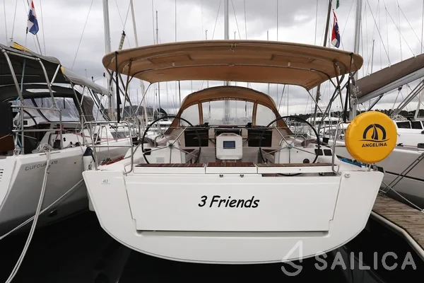Dufour 412 GL - Yacht Charter Sailica