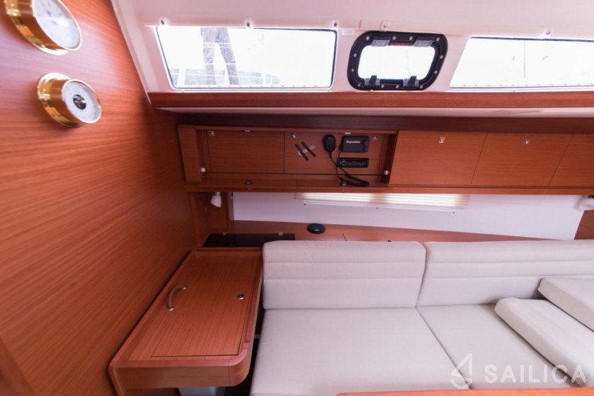 Dufour 460 GL - Yacht Charter Sailica