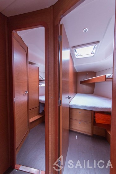 Dufour 460 GL - Yacht Charter Sailica