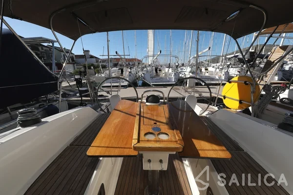 Bavaria 34 Cruiser - Yacht Charter Sailica