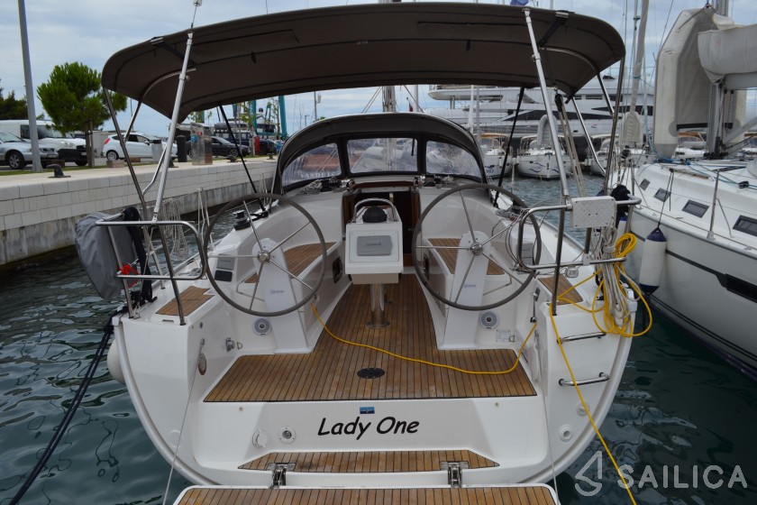 Bavaria 34 Cruiser - Yacht Charter Sailica