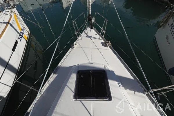 Bavaria 34 Cruiser - Yacht Charter Sailica