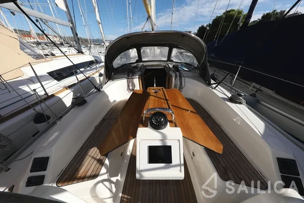 Bavaria 34 Cruiser - Yacht Charter Sailica