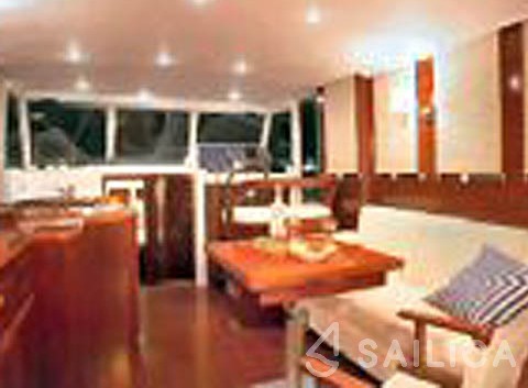 Swift Trawler 42 - Yacht Charter Sailica