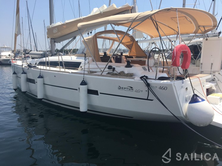 Dufour 460 GL - Yacht Charter Sailica