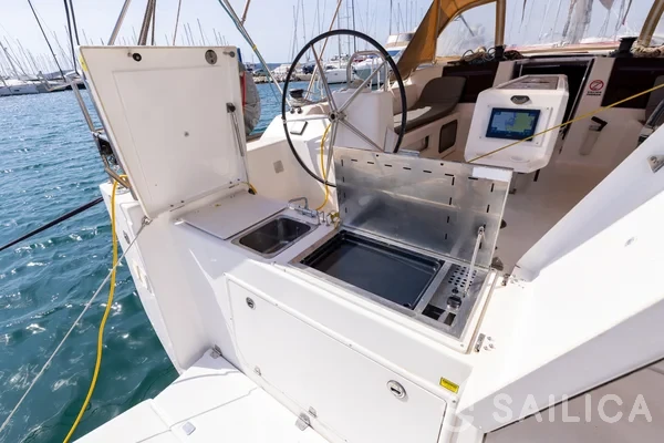 Dufour 460 GL - Yacht Charter Sailica