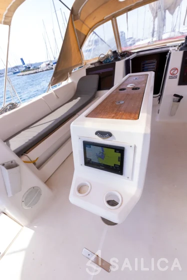 Dufour 460 GL - Yacht Charter Sailica