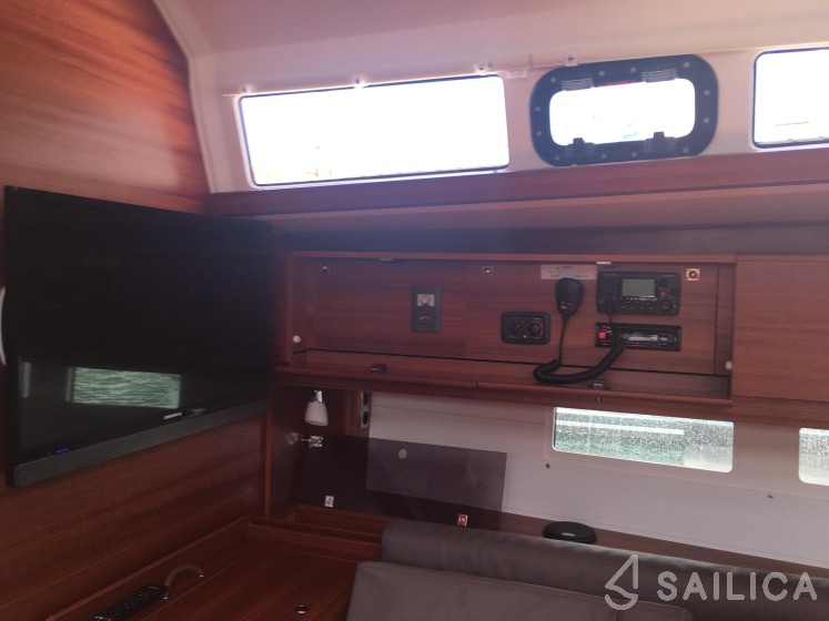 Dufour 460 GL - Yacht Charter Sailica