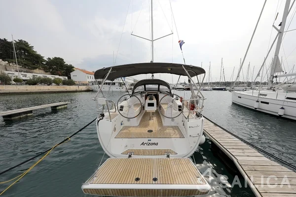 Bavaria 34 Cruiser - Yacht Charter Sailica