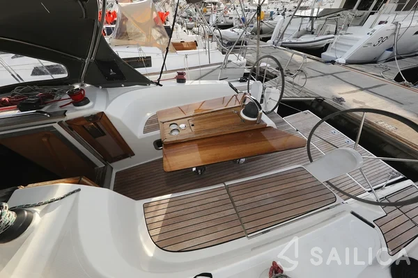 Bavaria 34 Cruiser - Yacht Charter Sailica