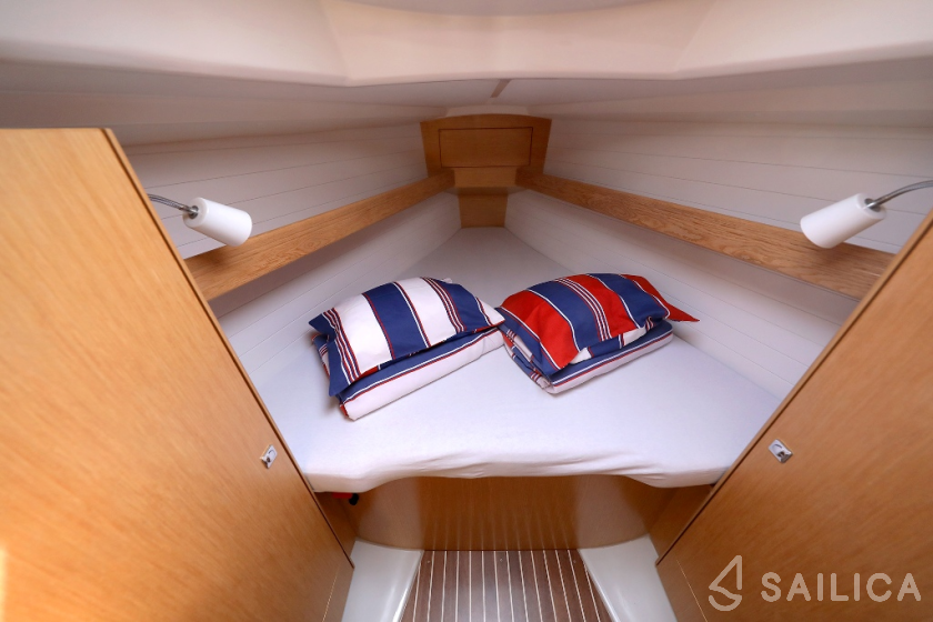 Bavaria 34 Cruiser - Yacht Charter Sailica