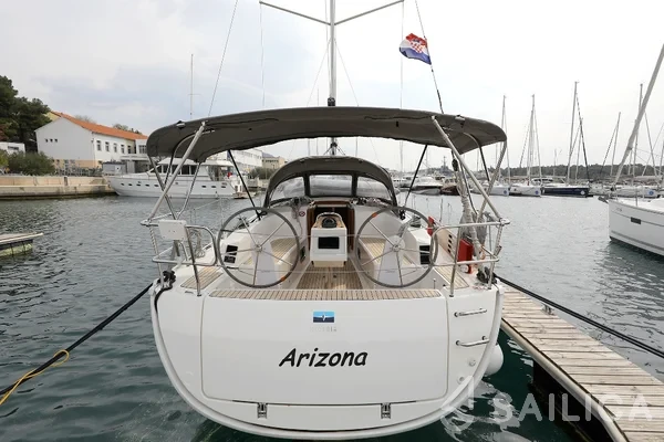 Bavaria 34 Cruiser - Yacht Charter Sailica