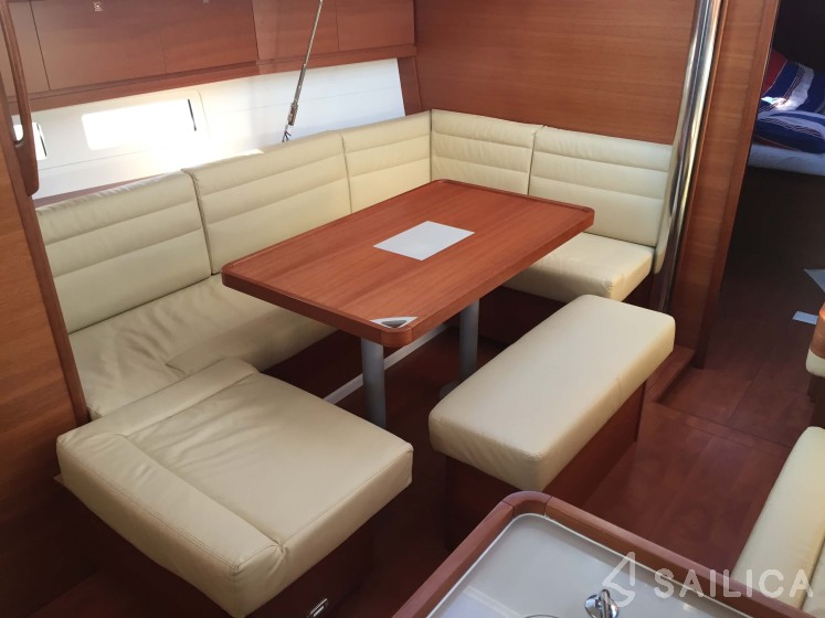 Dufour 412 GL - Yacht Charter Sailica