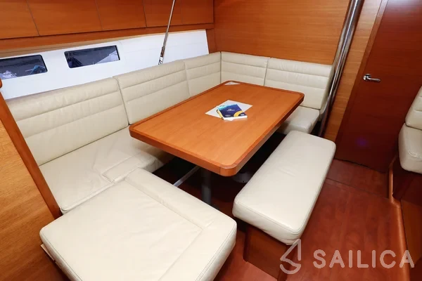 Dufour 412 GL - Yacht Charter Sailica