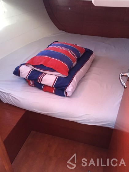 Dufour 412 GL - Yacht Charter Sailica