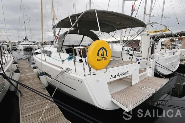 Dufour 412 GL - Yacht Charter Sailica
