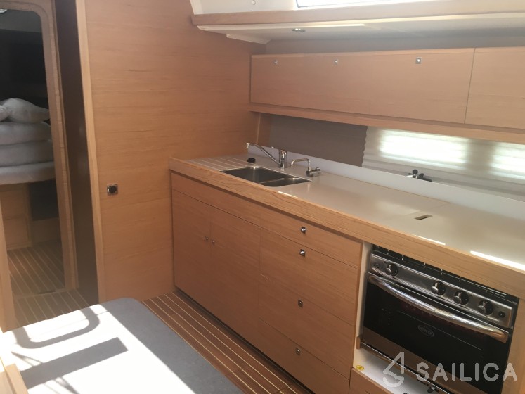 Dufour 460 GL - Yacht Charter Sailica